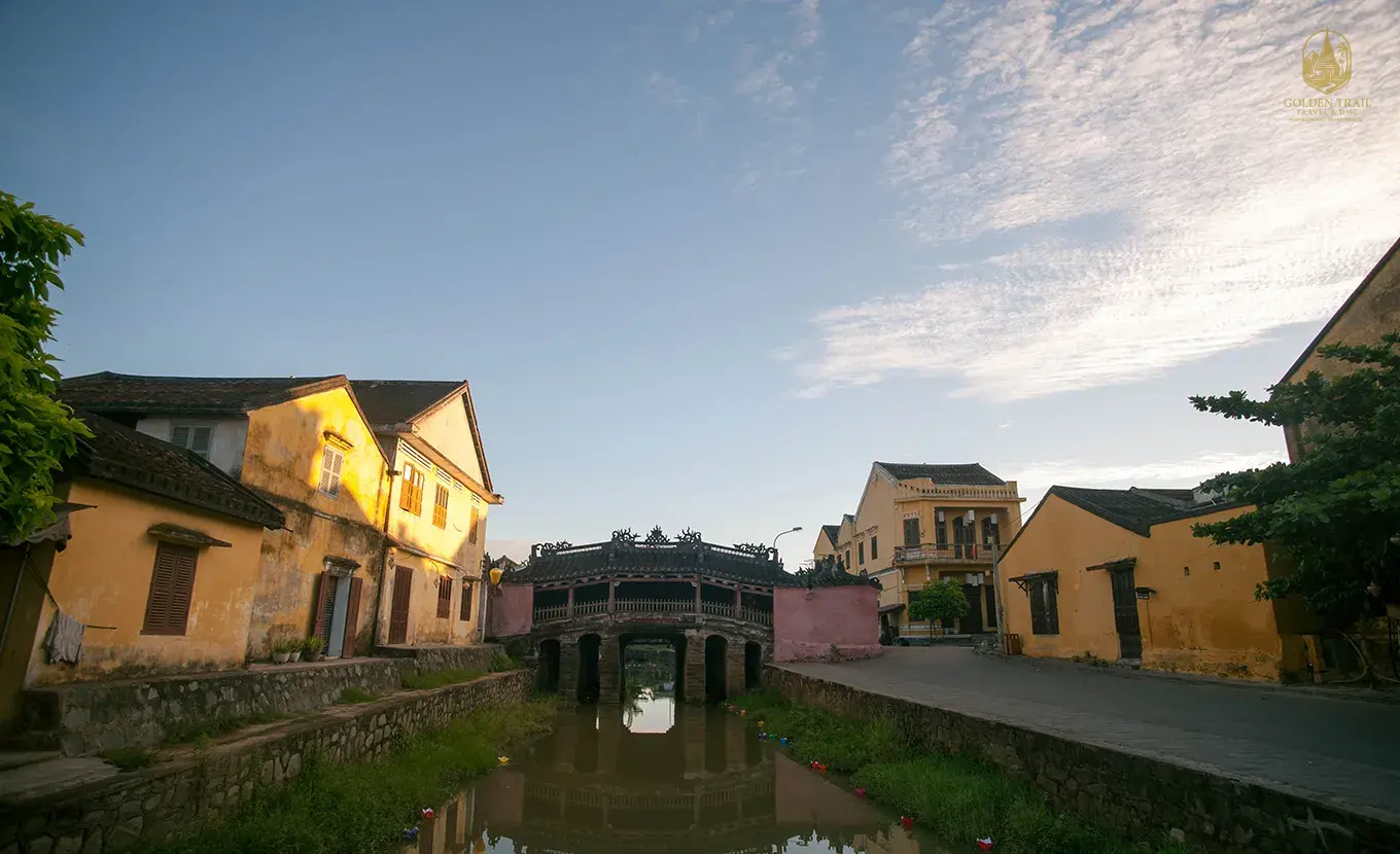 Northern Vietnam Colors to Central Heritage: 15-Day Trekking, Culture & Scenic Adventure